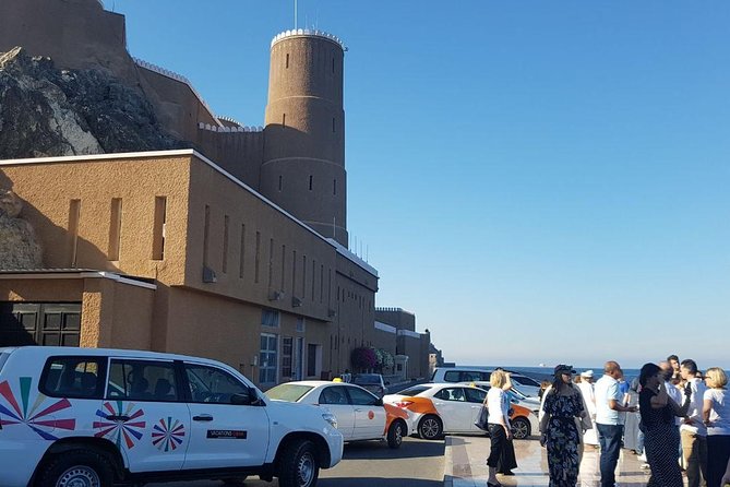 Muscat City Tour Half Day - Who should book this city tour?