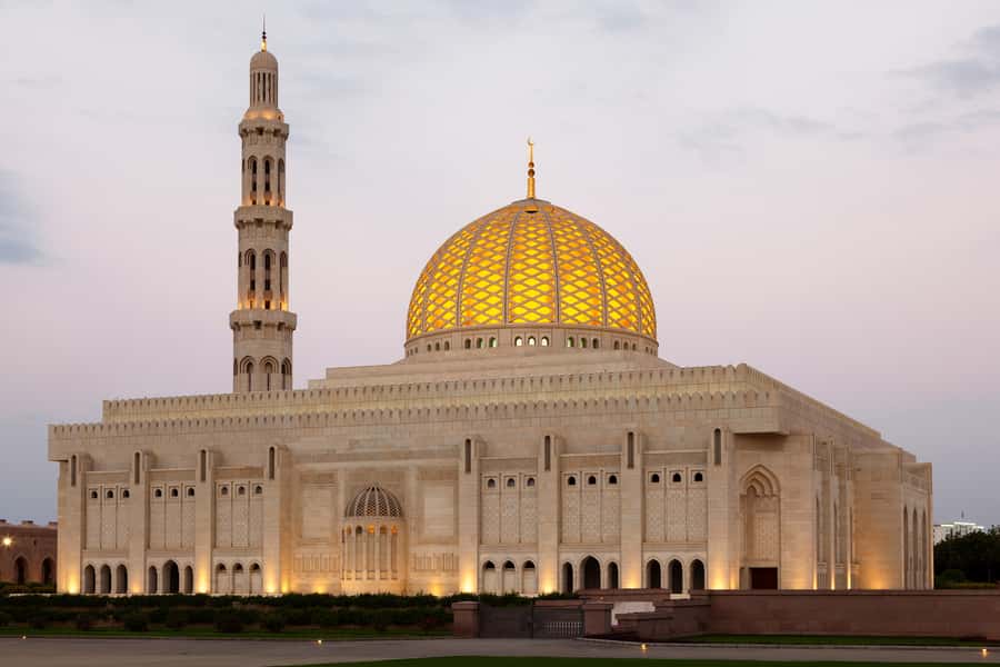 Muscat: City Tour of Grand Mosque, Old Souqs, Museum, & Fort - The calm geometry of Sultan Qaboos Grand Mosque