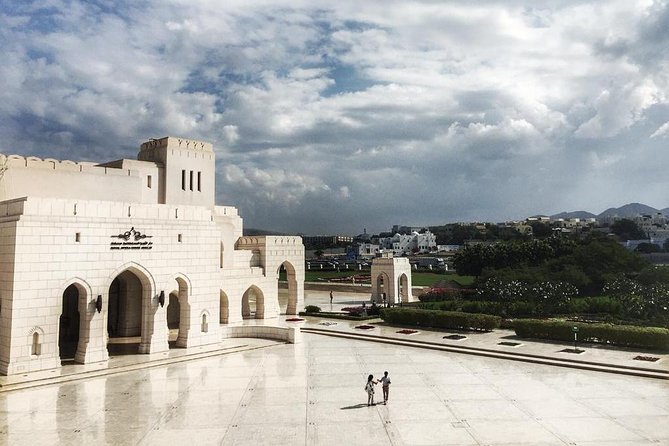 Muscat City & Wadi Shab Full-Day Adventure - Starting with the Sultan Qaboos Grand Mosque