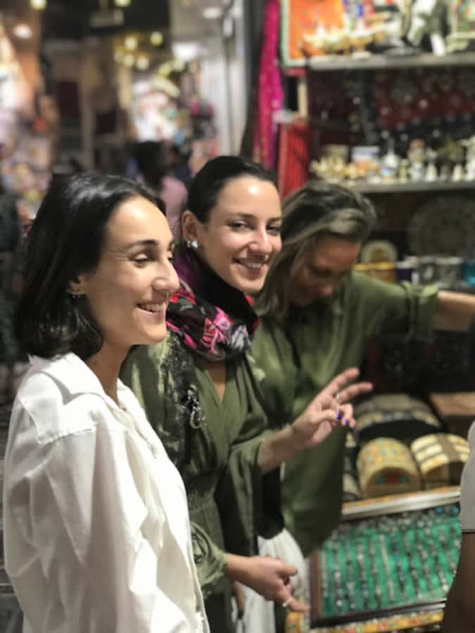Muscat: Day Tour with Omani Lunch, Hotel Pickup, and Airfare - Bait Al Zubair and a closer look at Omani culture