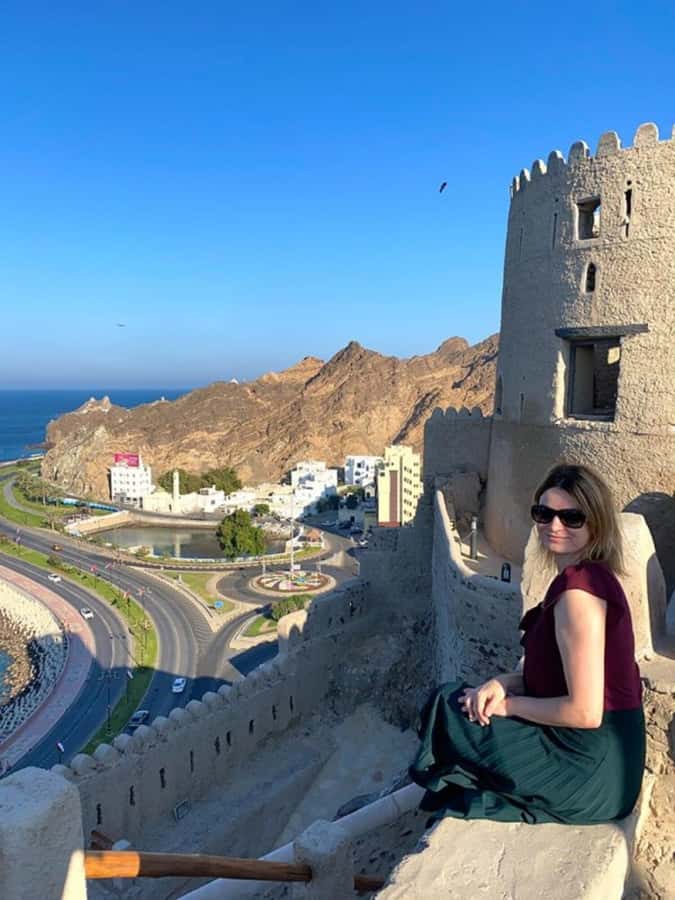 Muscat: Day Tour with Omani Lunch, Hotel Pickup, and Airfare - Forts, palace walls, and old Muscat