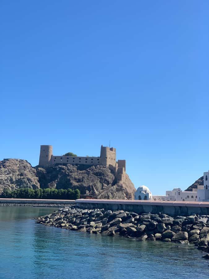 Muscat: Evening Group City Guided Tour with Free Dinner - Al-Mirani Fort and extra ticket costs