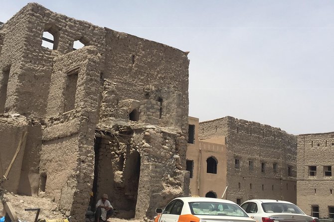 Muscat : Full day private tour to Nizwa - Starting with Nizwa’s cattle market
