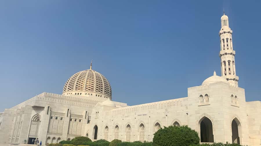 Muscat: Group City Tour with Pickup and Lunch or Dinner - Key points at a glance