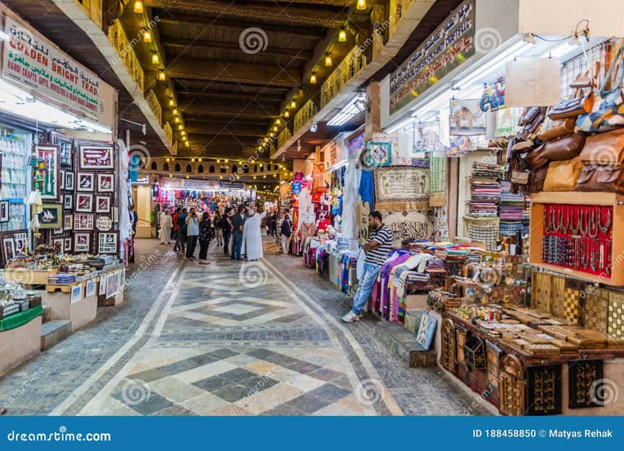 Muscat: Guided Landmarks Tour - Add a museum or lunch if your schedule allows