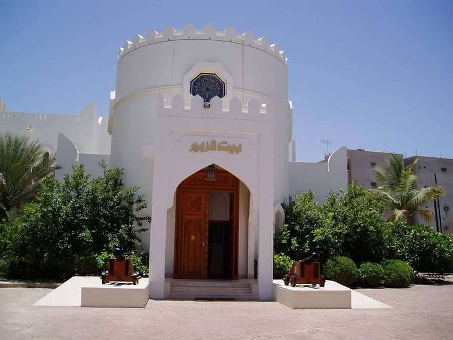 Muscat: Half-Day Sightseeing Essentials Tour and Audio Guide - Bait Al Zubair Museum puts the sights in context