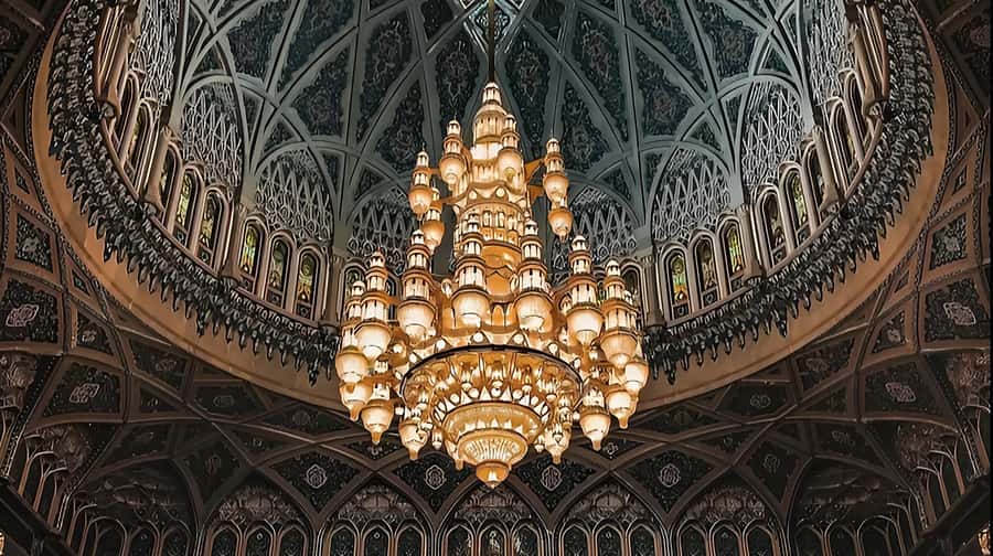 Muscat life and local culture city tour - Choosing between Muscat’s east and west