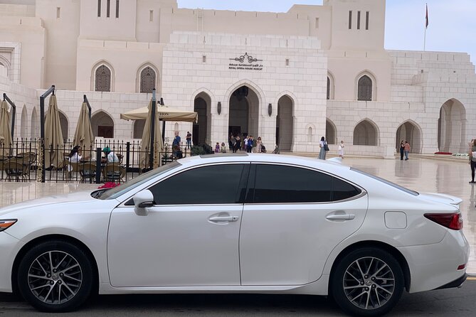 Muscat : Luxury car with private driver - Why the private setting matters
