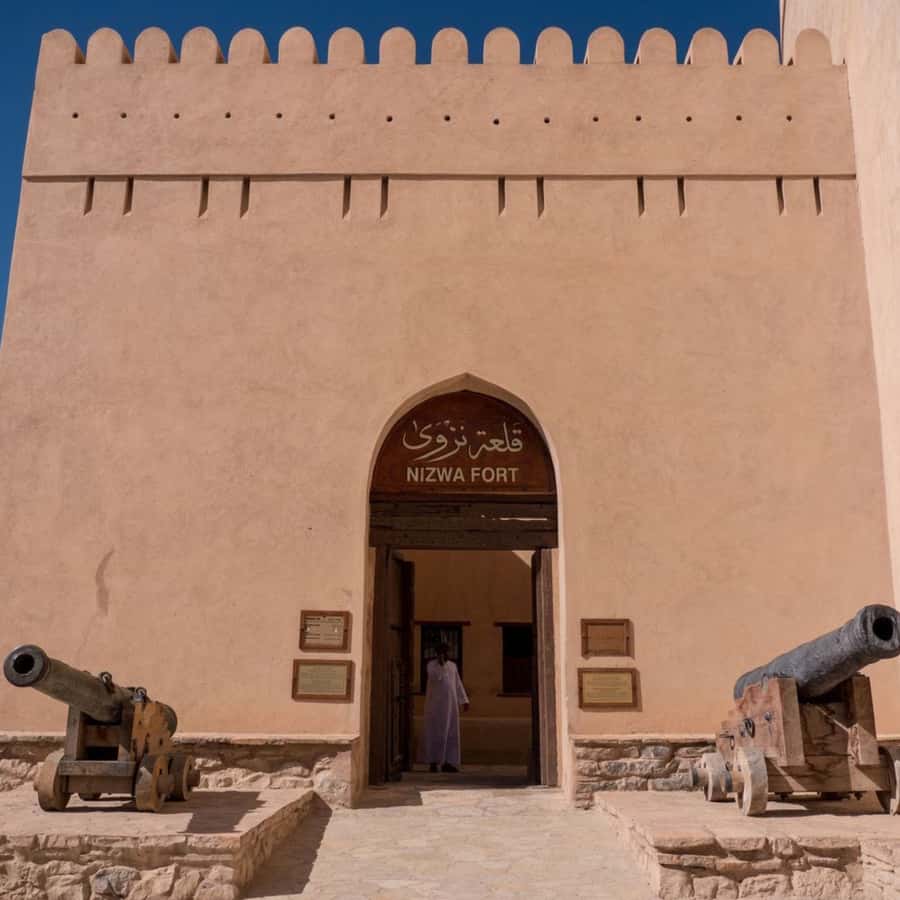 Muscat: Nizwa and Jabal Shams- Full Day Tour - Al Hamra, a glimpse of old village life