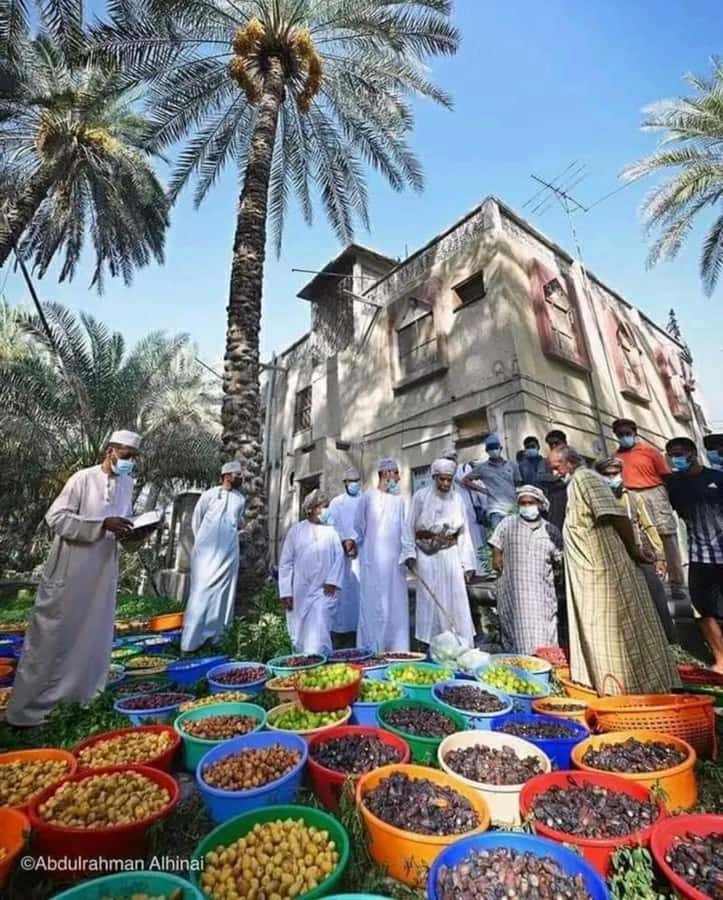 Muscat Oman Grand Canyon, Jebel Shams & Nizwa - Nizwa Souq adds the human side of the town