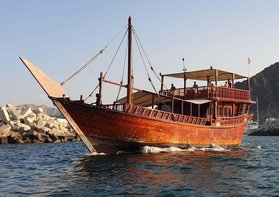 Muscat: Omani Dhow Coastal and Sunset Cruise - Why Muscat looks different from the dhow