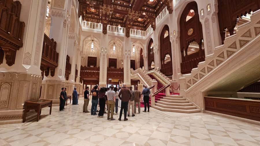 Muscat: Private City Guided Tour - Photograph Al Alam Palace in old Muscat