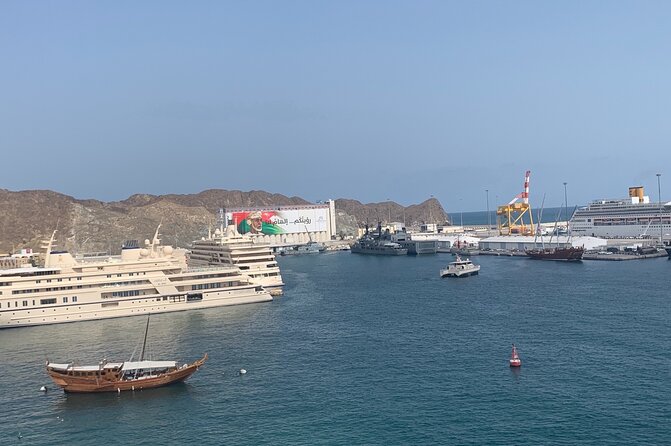 Muscat : Private morning tour in Muscat - Sultan Qaboos Grand Mosque and its careful design