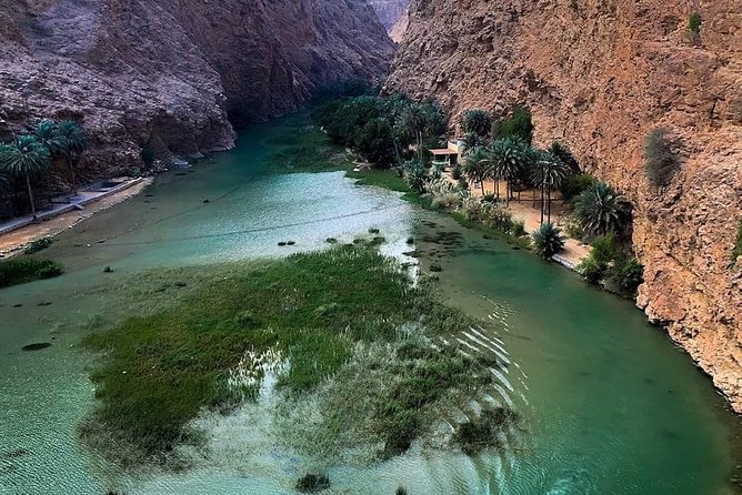 Muscat : Private trip to Wadi Shab for a full day with lunch - Why Wadi Shab Makes This Muscat Day Trip Special