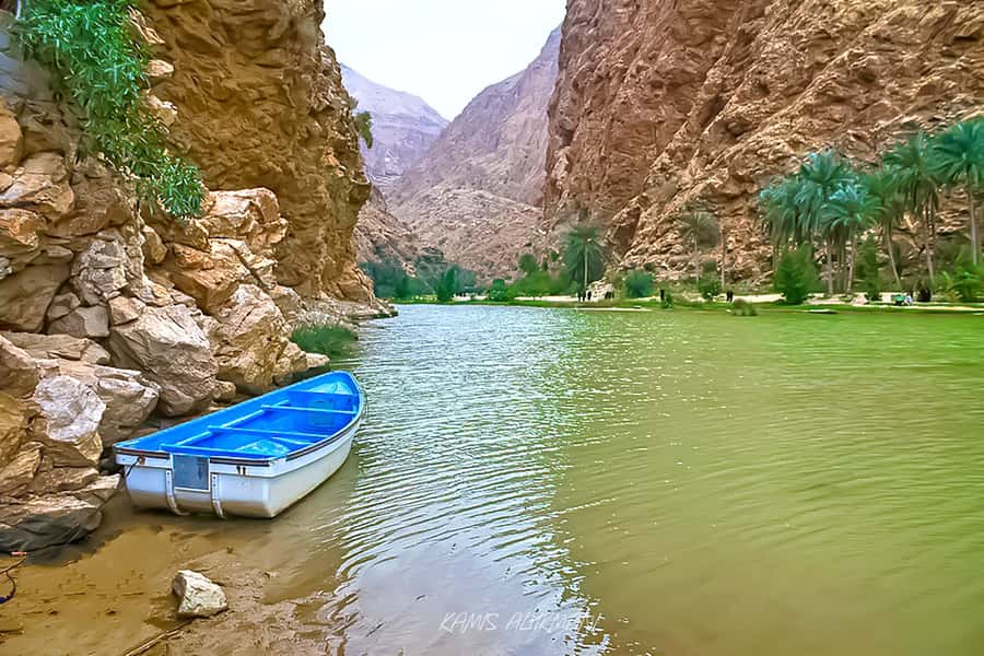 Muscat : Private trip to Wadi Shab + sinkhole - The Return Walk Is Part of the Deal