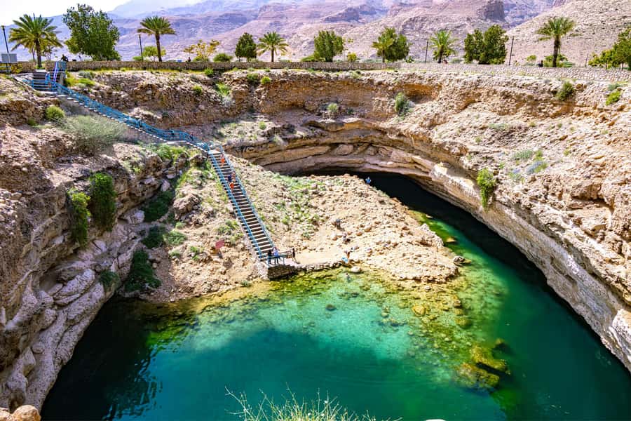 Muscat: Southern Treasures & Wadi Shab Tour with Audio Guide - Why Wadi Shab deserves the long drive from Muscat