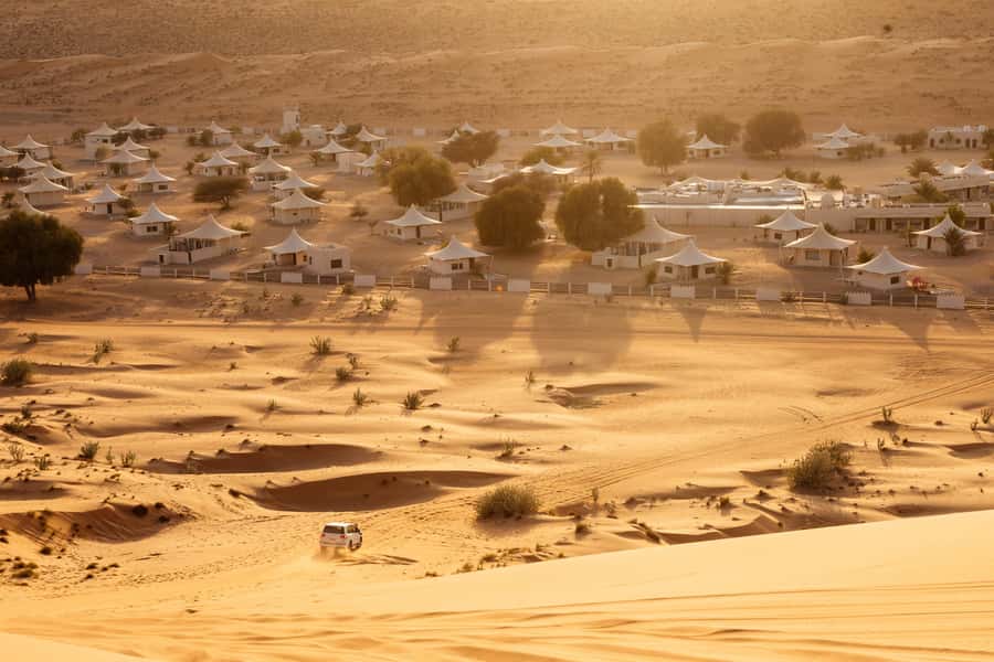 Muscat: Wadi Bani Khalid Oasis & Oman Desert Tour - Wahiba Sands by 4x4