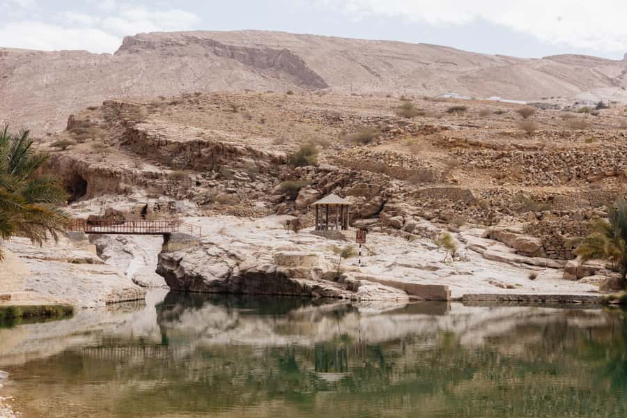 Muscat: Wadi Bani Khalid Oasis & Oman Desert Tour - Sunset and sandboarding options