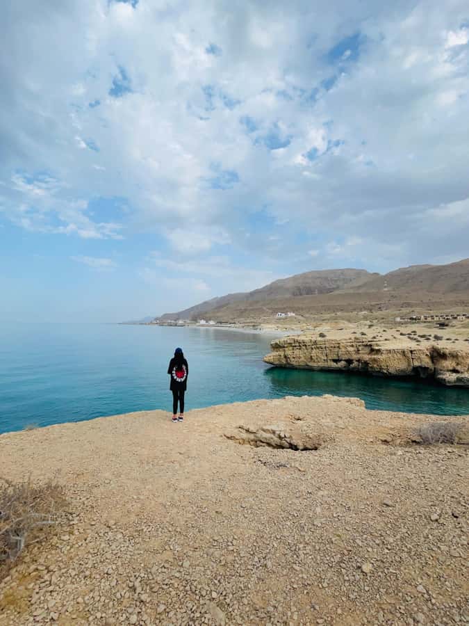 Muscat: Wadi Shab, Romantic Cave and Sinkhole Full-day Trip - Romantic Cave and the coastal views