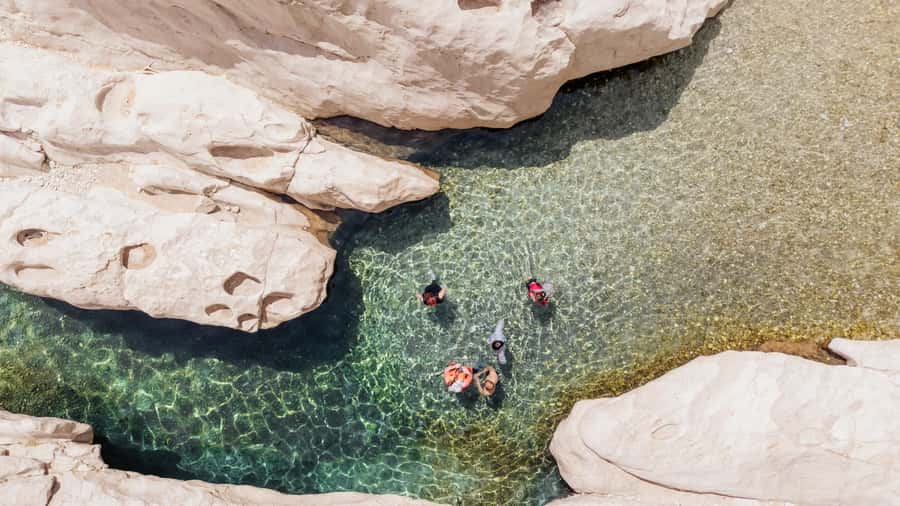 Muscat: Wahiba Desert and Wadi Bani Khalid Guided Group Tour - Wahiba Sands and the 4WD dune ride