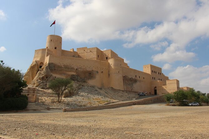 Nakhal Fort-Nakhal Hotspring-Wadi Bani Awf-Bilad Sayt - Private Full Day Tour - Wadi Bani Awf in a private 4WD