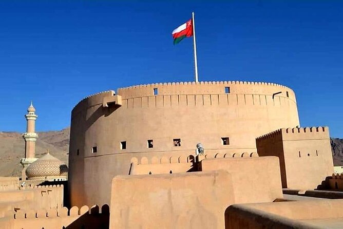 Nizwa- Al Hamra Old Village- Misfah Al Abryeen Full Day Tour - Who will enjoy this private Oman day trip