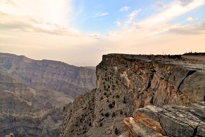 Nizwa and Jebal Shams Grand canyon - Private transport, group size, and comfort