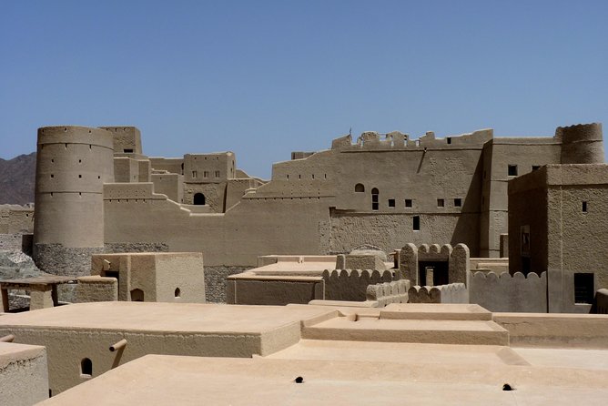 Nizwa Bahla & Jabrin Fort(Muscat tours) as private and custom trip - The drive from Muscat to Oman’s interior
