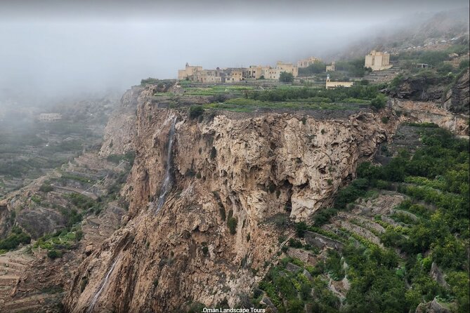 Nizwa Fort-Nizwa Souq-Birkat Al Mouz-Jebel Akhdar - Private Full Day Tour - Climbing Jebel Akhdar, Oman’s Green Mountain