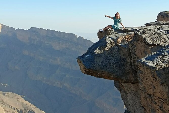 Nizwa Fort-Nizwa Souq-Misfah Al Arbyeen-Jebel Shams - Private Full Day Tour - A long day in a private 4x4