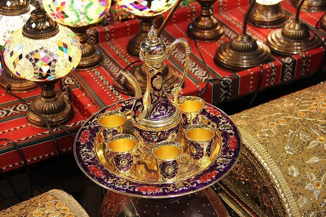 Nizwa Friday Market Jabal Chams - Misfah shows Oman’s village side