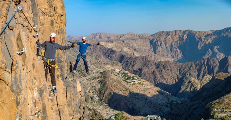Nizwa: Jebel Shams Balcony Walk and Via Ferrata Adventure - From Nizwa to Oman’s highest mountain