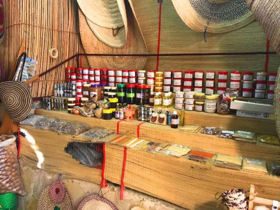 Nizwa Market, Nizwa Fort, Misfat Al Abriyeen, Jabal Shams - Comfort, Fitness, and Family Practicalities