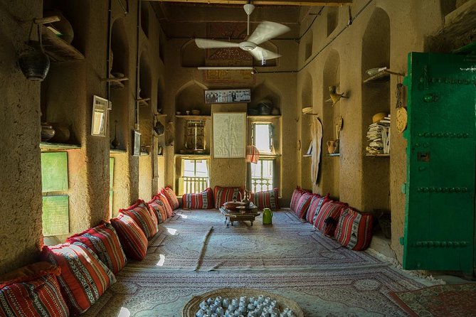 Old Nizwa authentic walks - Timing, meeting point, and practical details