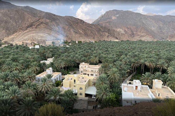 Oman 3-Days 2-Night Shared Roundtrip Tour – Explore Oman's Best - The guide and the small-group advantage