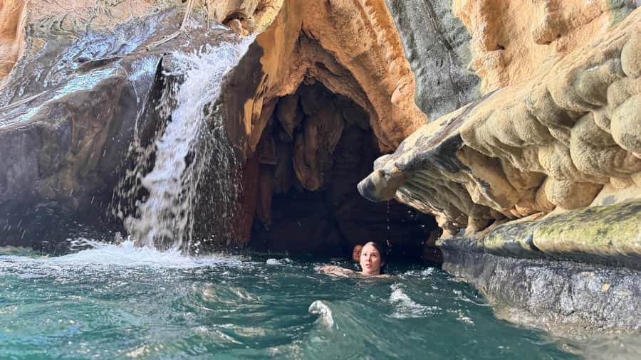 Oman’s Hidden Gems: Wadi Shab & Bimmah Sinkhole - Guides Make The Difference