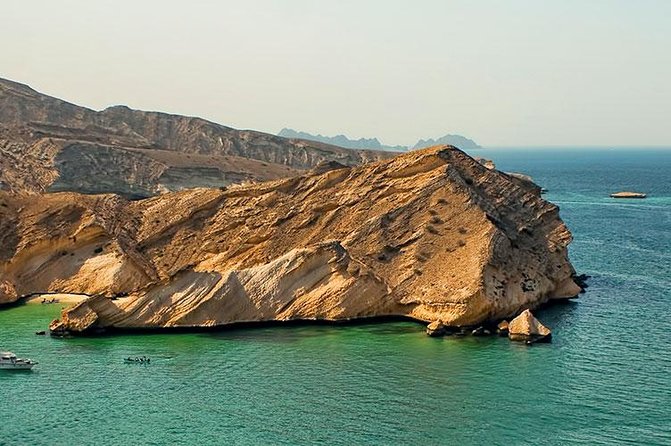 Omani Dhow Coastal and Sunset Cruise - Al Alam Palace and the turning light