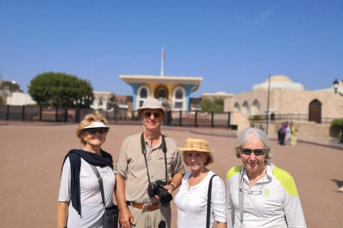 Premium Muscat half day excursion-Italian guide - Mutrah Souq, 45 minutes of shopping and atmosphere