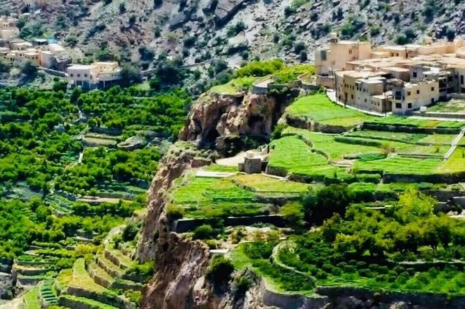 Private Day-Tour in Nizwa and Jebel Akhdar - Nizwa Fort and the story inside its walls