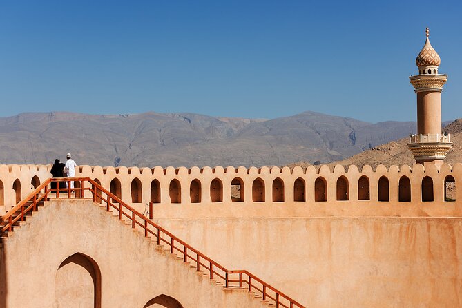 Private Day Tour to the Enchanting Forts of Nizwa - Bahla, Pottery, and a Short Stop in Tanuf