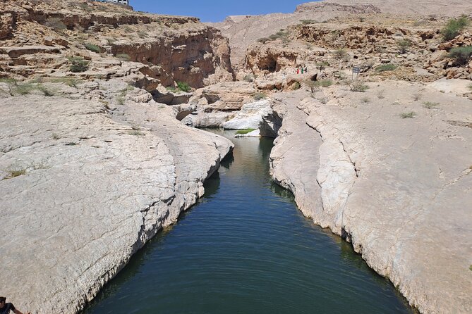 Private Desert and Wadi Tour in Oman - A guide who adds more than transport