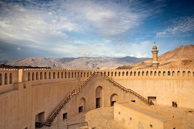 Private Explore Oman Grand Canyon, Jebel Shams and Nizwa - From Muscat to Nizwa, Oman’s old inland center