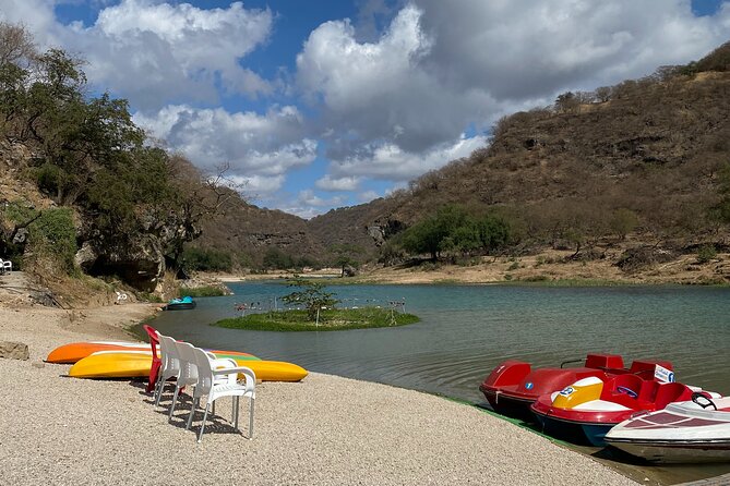 Private Full-Day East Oman Tour from Salalah with Lunch - Mirbat connects lunch with Oman’s trading past