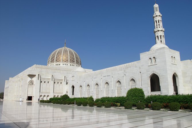 Private Full Day Muscat City Tour - Start early at Sultan Qaboos Grand Mosque
