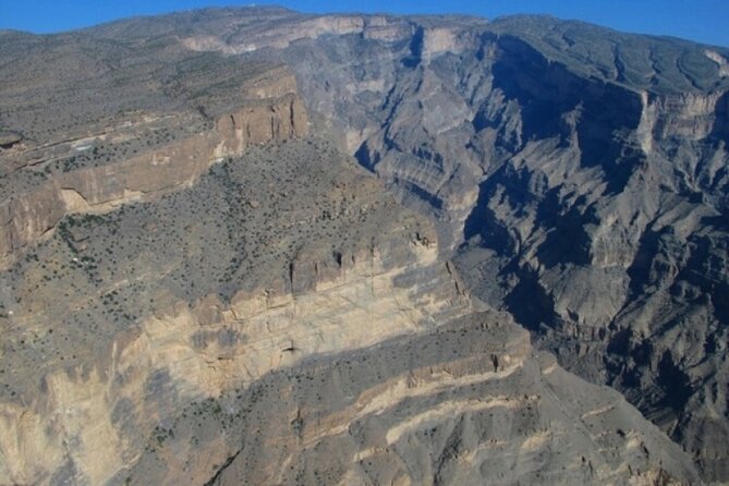 Private Full Day Trekking In the Grand Canyon (Balcony Walk) - A picnic lunch in the mountains