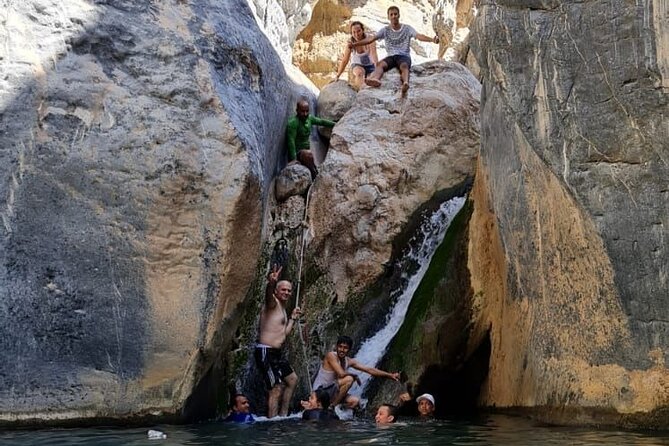 Private Full Day Wadi Dham Tour - Swimming, jumping, and the best time for photographs