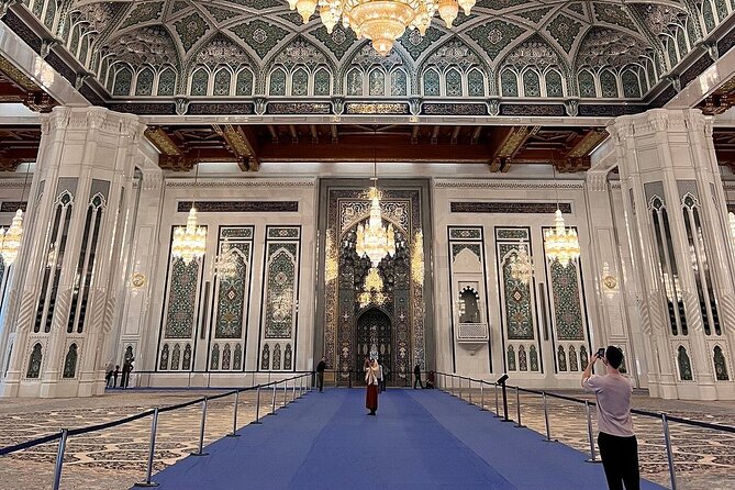 Private Half-Day Tour to Grand Mosque-Nakhal Fort and Hotspring - Al Thowarah Hot Springs and the man-made pool