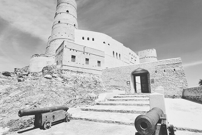 Private Historical Tour - Nizwa Fort - Nizwa Souq - Bahla Fort - Jabreen Castle - Heat, timing, and practical preparation