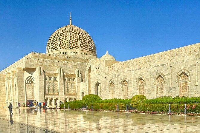 Private Muscat City Tour - Full Day - Qurum Beach as a brief coastal pause