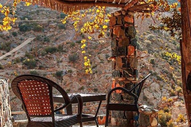 Private Tour to Jebel Akhdar Al Suwjara Village - What the guide can change